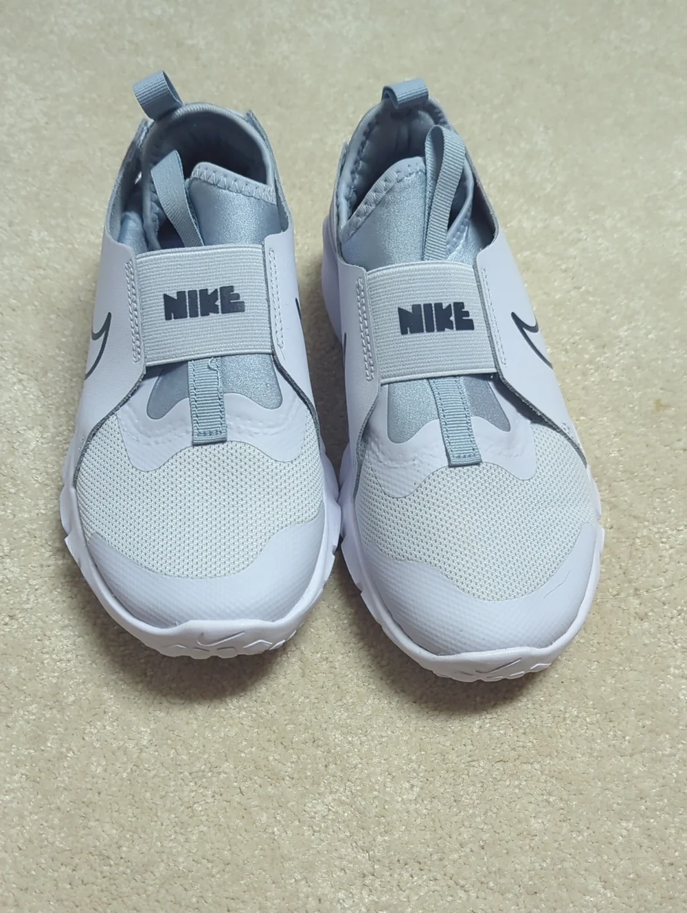 Nike Kids Slip-On Sneakers in Light Gray and White with Elastic Strap